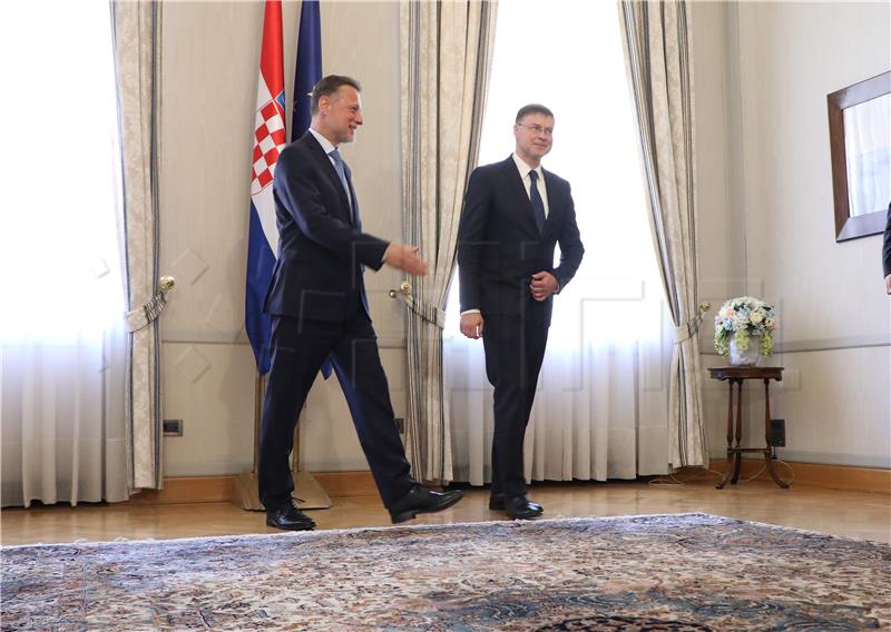 Jandroković primio Valdisa Dombrovskisa