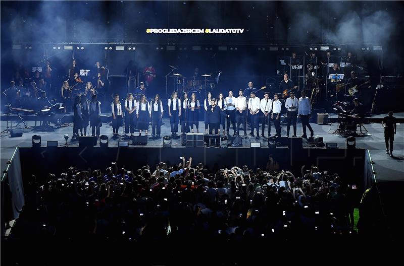 Koncert suvremene duhovne glazbe "Progledaj srcem" u Maksimiru