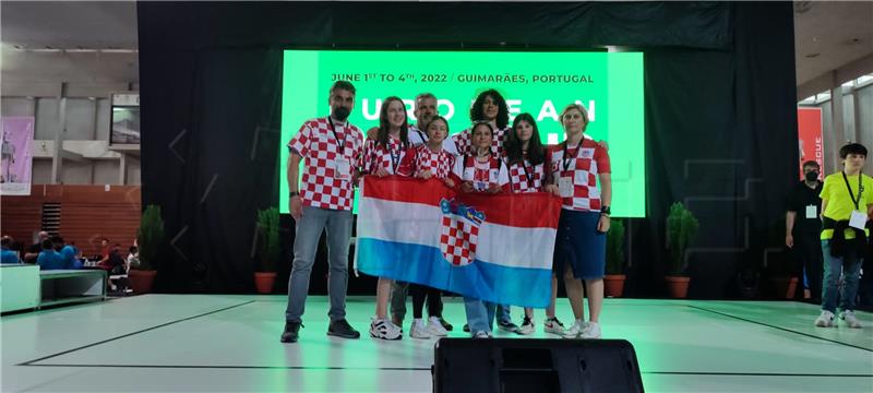 Mladi hrvatski robotičari osvojili četiri prva mjesta na Euro RoboCupu