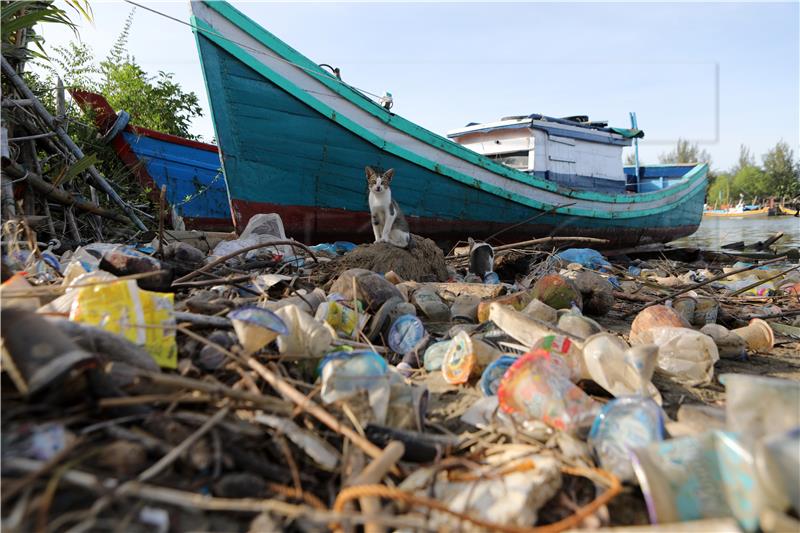 INDONESIA PLASTIC POLLUTION