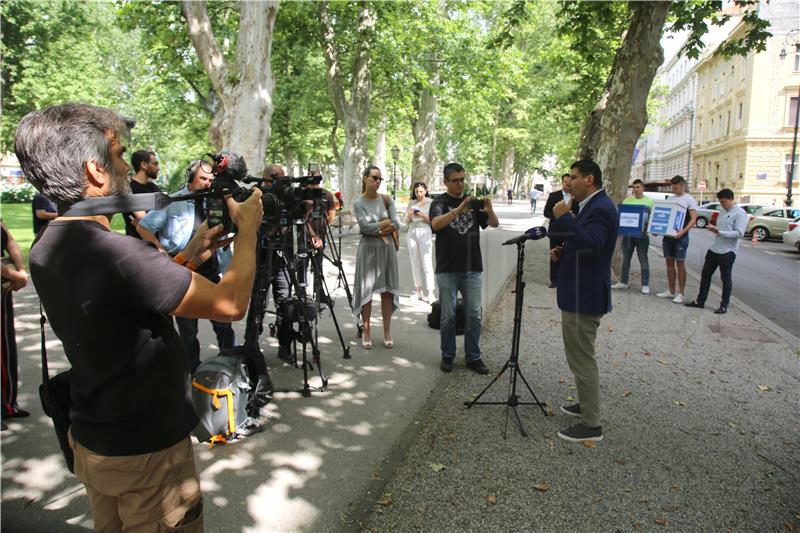 Konferencija za medije saborskog zastupnika Nikole Grmoje