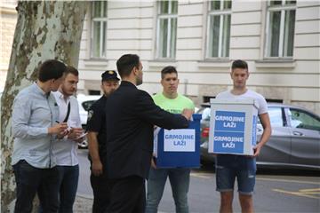 Konferencija za medije saborskog zastupnika Nikole Grmoje