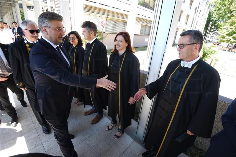 Plenković sudjelovao na svečanosti obilježavanja Dana Sveučilišta u Splitu