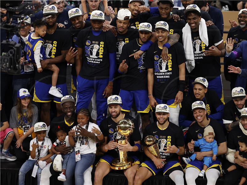 NBA: Golden State Warriorsi prvaci, Curry MVP finala