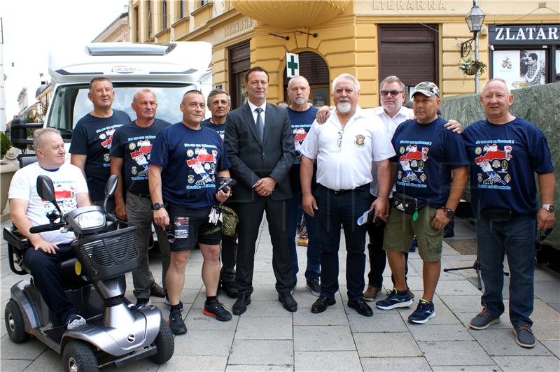 Varaždin veterans to walk 1000 km to attend opening of Pelješac Bridge