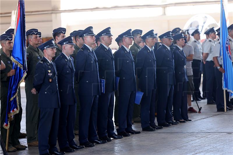 Zemunik: Dodjela letačkog znaka vojnog pilota HRZ-a kadetima 26. naraštaja