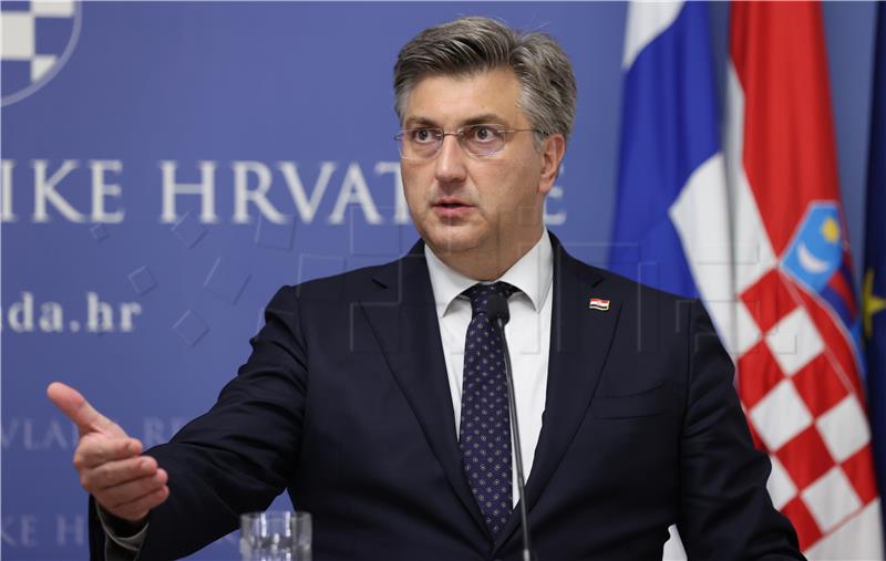 Plenković i Marin održali tiskovnu konferenciju