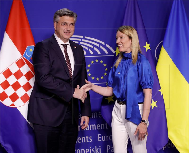 PM says Croatia can expect decision on entry into Schengen in autumn