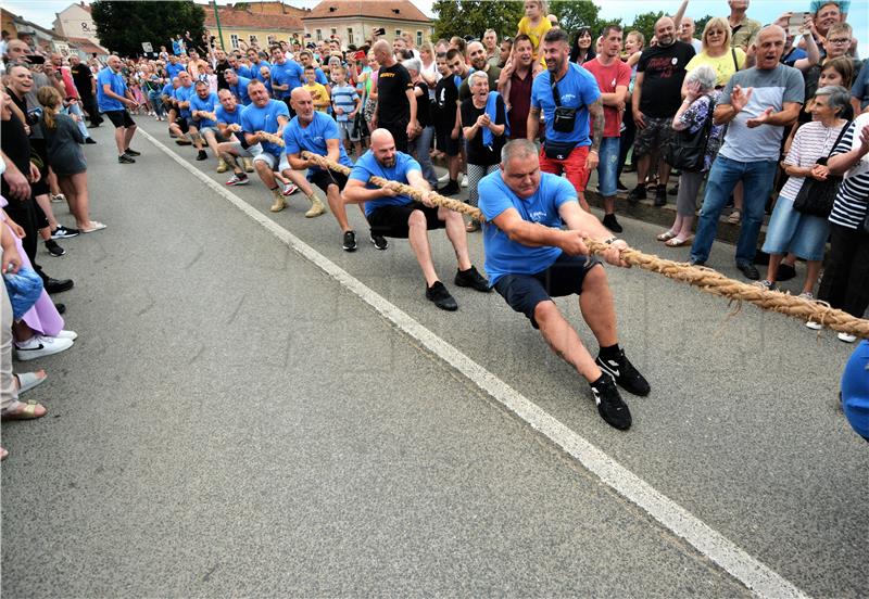 Otvorenje manifestacije "Zvjezdano ljeto" u Karlovcu