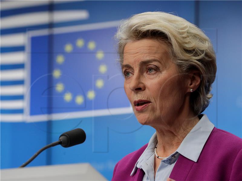 Smanjite grijanje za 2 stupnja, poručuje von der Leyen Europi