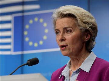 Smanjite grijanje za 2 stupnja, poručuje von der Leyen Europi