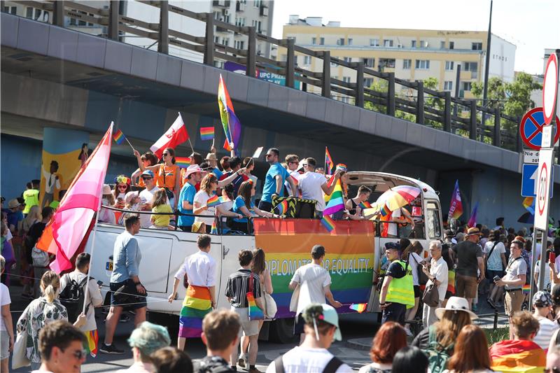 Tisuće Poljaka i Ukrajinaca na LGBT+ povorci u Varšavi