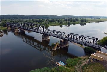 POLAND ODRA RIVER BRIDGE OPENING