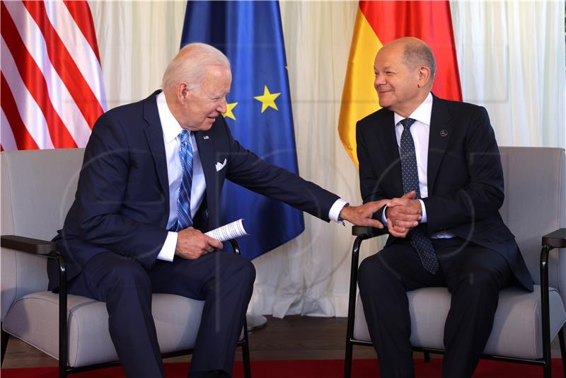 Biden i Johnson za održavanje jedinstva G7 i NATO-a prema Rusiji