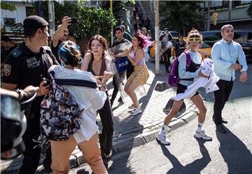 Turska policija blokira održavanje Povorke ponosa u Istanbulu