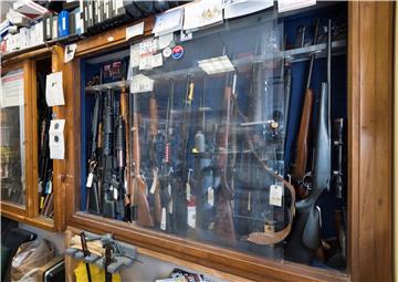 USA NEW YORK GUN STORE