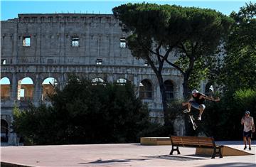 ITALY WORLD STREET SKATEBOARDING