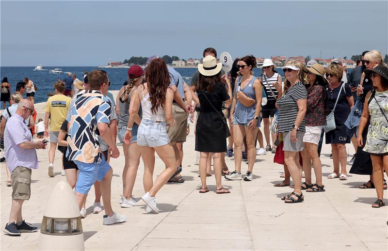 Croatia's tourist trade at record high in 2022 Q1  