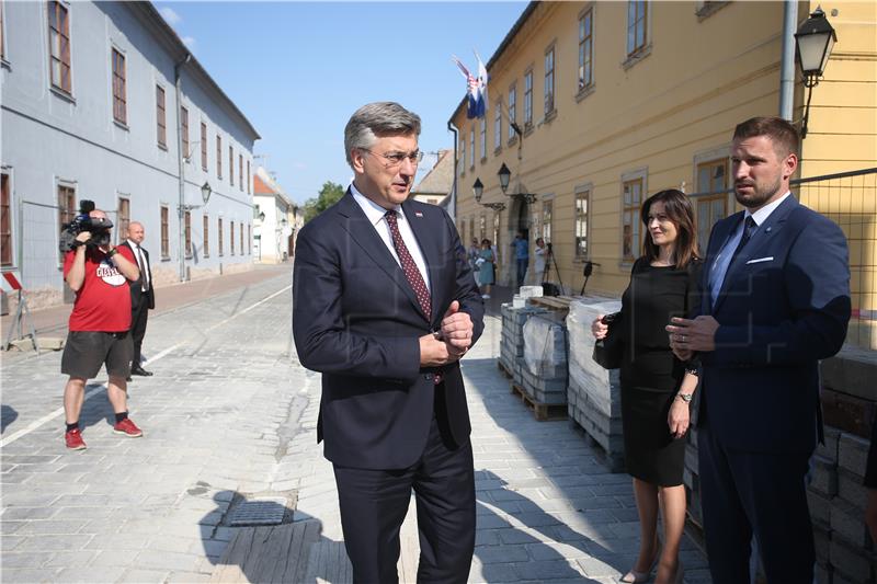 Premijer Plenković obišao osječku Tvrđu