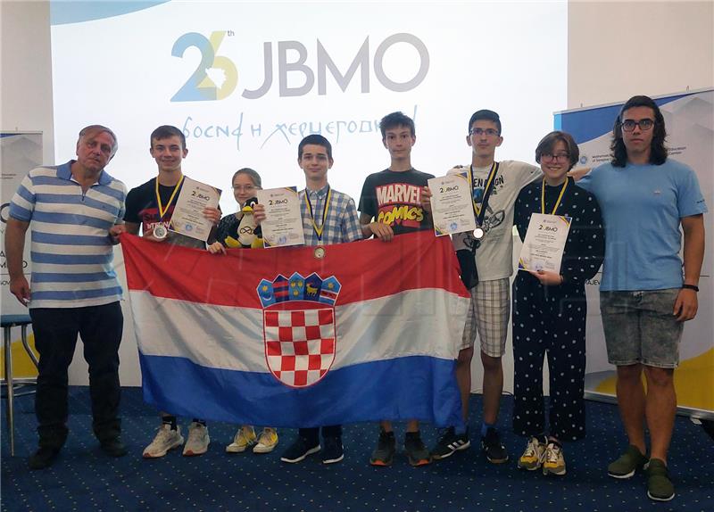 Srebro i bronce učenika na Juniorskoj balkanskoj matematičkoj olimpijadi