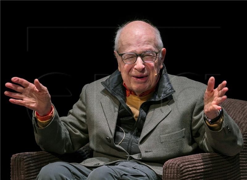 Preminuo britanski kazališni redatelj, legendarni Peter Brook 