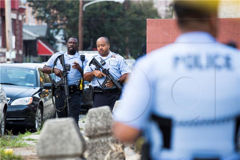 U pucnjavi u Philadelphiji ranjena dva policajca