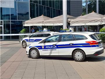 Trgovački centar Avenue Mall evakuiran zbog dojave o bombi