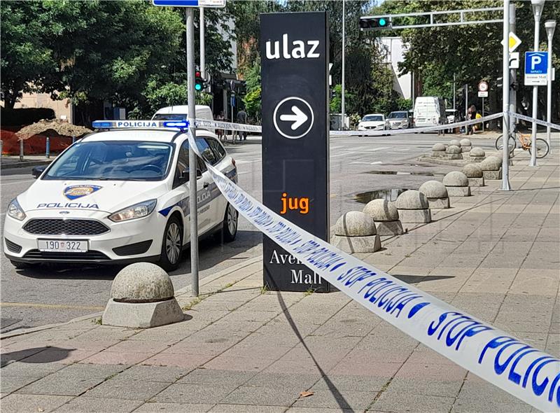 Trgovački centar Avenue Mall evakuiran zbog dojave o bombi