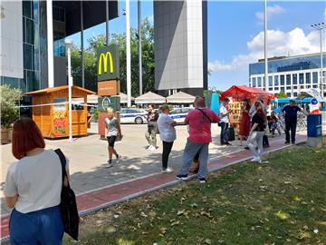 Trgovački centar Avenue Mall evakuiran zbog dojave o bombi