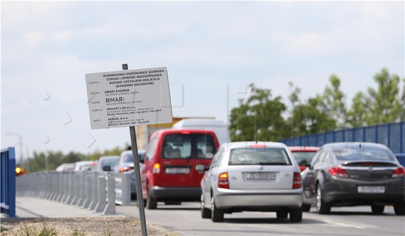 Gradonačelnik Tomašević pustio u promet nadvožnjak na Aveniji Većeslava Holjevca