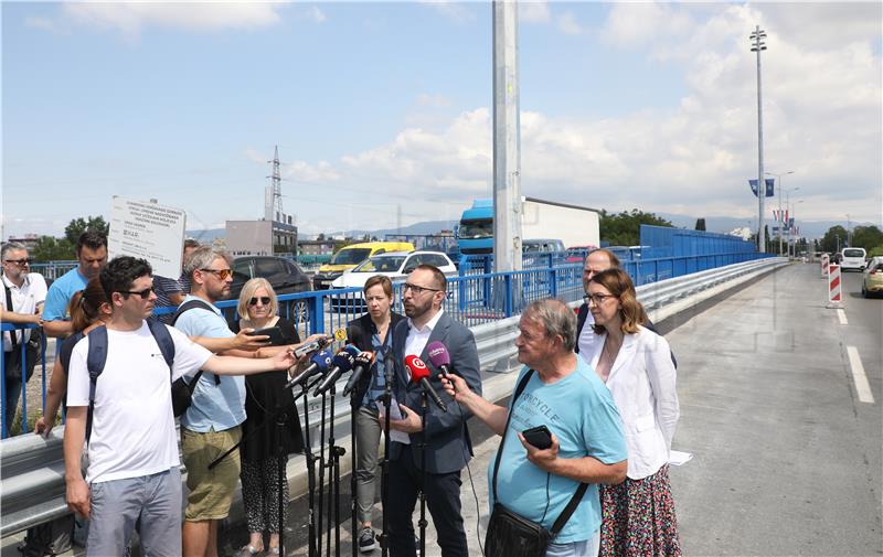 Gradonačelnik Tomašević pustio u promet nadvožnjak na Aveniji Većeslava Holjevca