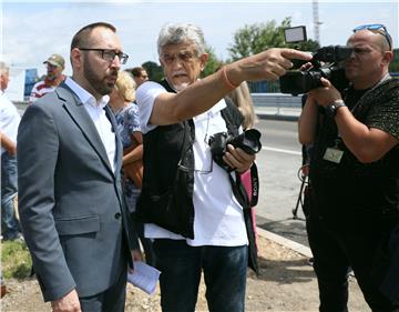 Gradonačelnik Tomašević pustio u promet nadvožnjak na Aveniji Većeslava Holjevca