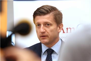 Ministar Marić na vlastiti zahtjev odlazi iz Vlade - Nova TV