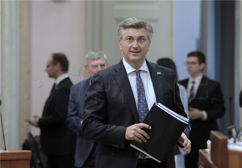 Plenković oporbi: Ministar Beroš ima moju punu potporu