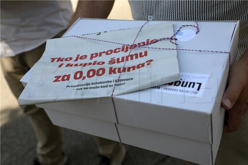 Inicijativa „Referendum za Lungomare“ predala potpise Ministarstvu pravosuđa