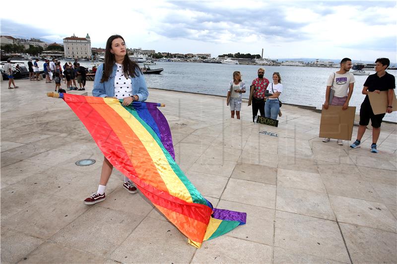 Organizatori Split Pridea upriličili dizanje zastave duginih boja