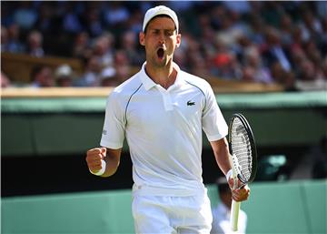 Wimbledon: Đoković protiv Kyrgiosa za trofej