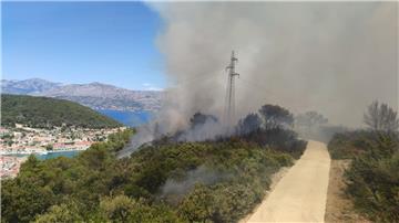 Vatrogasci na Bregani dijelili letke "Prevent FIRE" za strance 