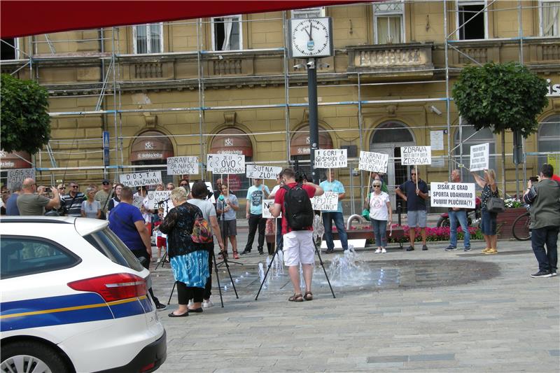 U Sisku prosvjed protiv tvrtki koje se bave otpadom