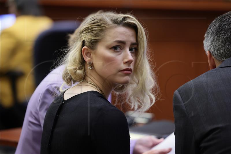 Osiguranje odbija isplatiti novac Amber Heard 