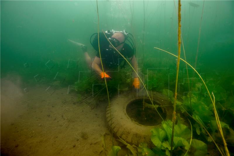 U sklopu ekološke akcije Think Green iz Jaruna izvađeno 700 kilograma otpada