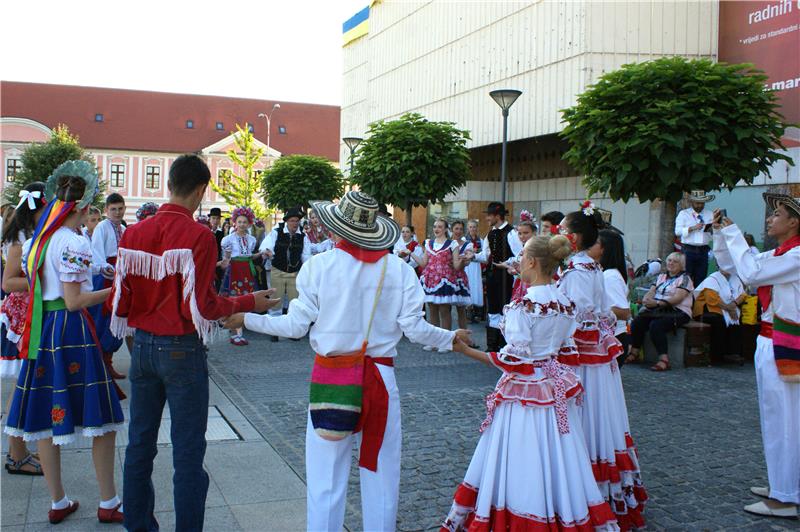 U Varaždinu otvoren prvi Međunarodni folklorni festival COFA