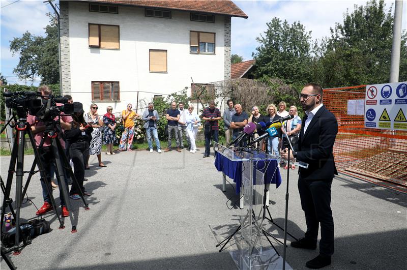 Prenamjena Društvenog doma u Dječji vrtić i pressica gradonačelnika Tomaševića