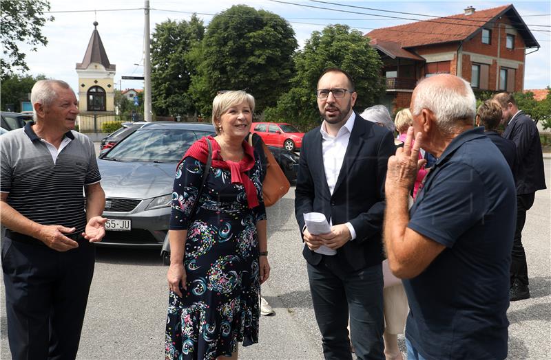 Prenamjena Društvenog doma u Dječji vrtić i pressica gradonačelnika Tomaševića