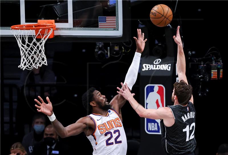 NBA: Deandre Ayton ostaje u Phoenixu