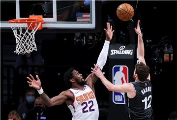 NBA: Deandre Ayton ostaje u Phoenixu