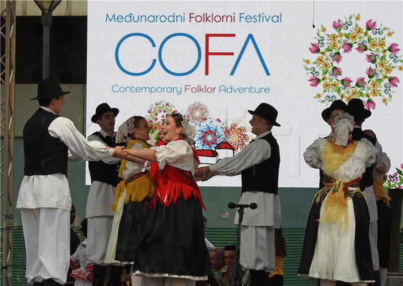 U Varaždinu završio prvi Međunarodni folklorni festival COFA