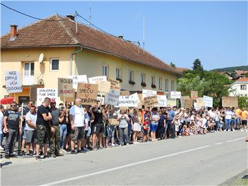 U Podrutama prosvjed protiv pogona za spaljivanje smeća