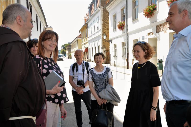 Ministrica Obuljen-Koržinek posjetila Karlovac