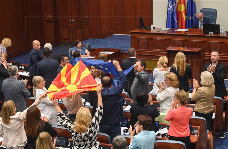 Konačno zeleno svjetlo za otvaranje pregovora sa Sjevernom Makedonijom i Albanijom